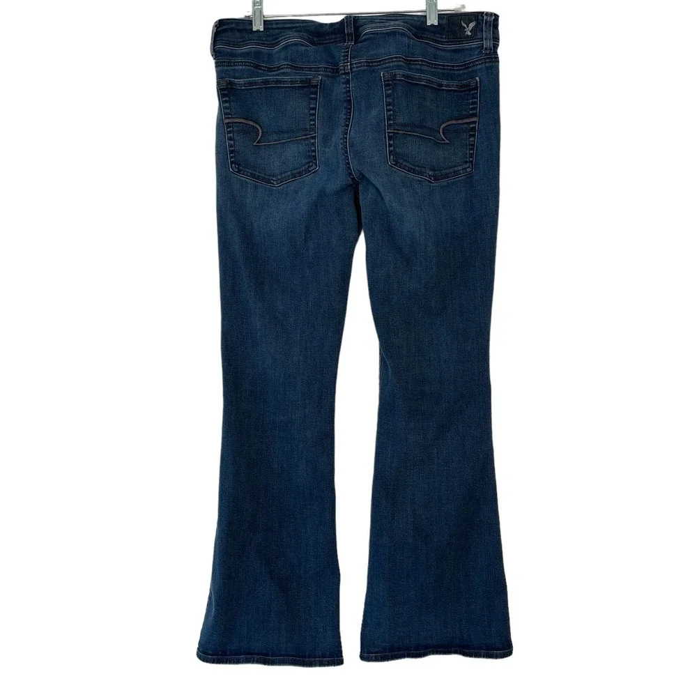 American Eagle Super Stretch Kick Boot Jeans Women's Size 16 Medium Wash - Picture 4 of 8